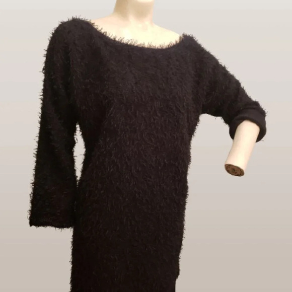 Fuzzy Long sleeve black sweater - Picture 3 of 5